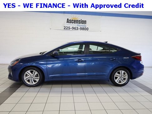 Used 2019 Hyundai Elantra SEL image 3