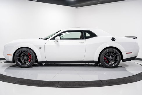 Used 2019 Dodge Challenger SRT Hellcat Redeye image 6