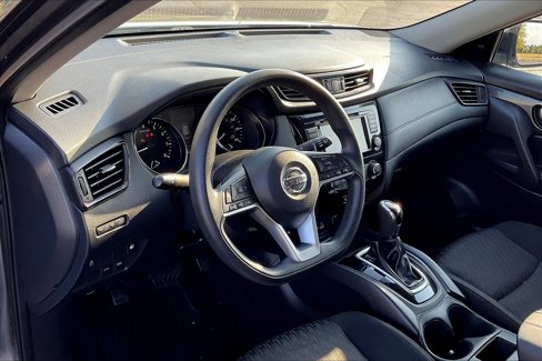Used 2018 Nissan Rogue S image 16