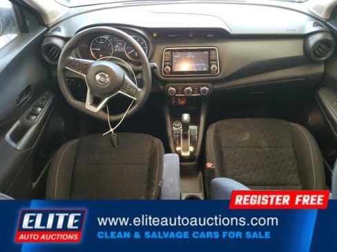 Used 2021 Nissan Kicks S image 15