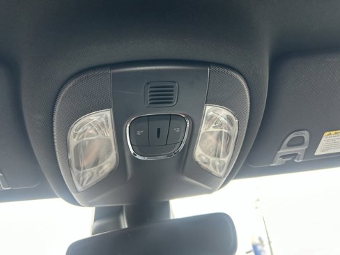Used 2024 Jeep Compass Limited image 30