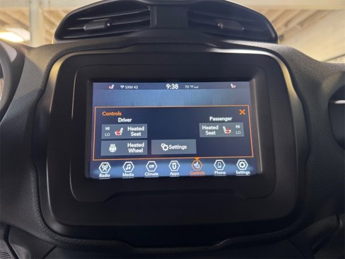 Used 2020 Jeep Renegade Altitude image 30