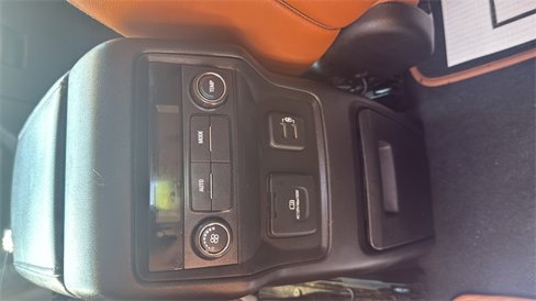 Used 2019 GMC Acadia SLT image 28