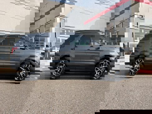 Used 2018 Ford Explorer Sport w/ Equipment Group 401A image 15