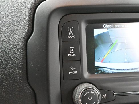 Used 2016 Jeep Renegade Latitude w/ Cold Weather Group image 20