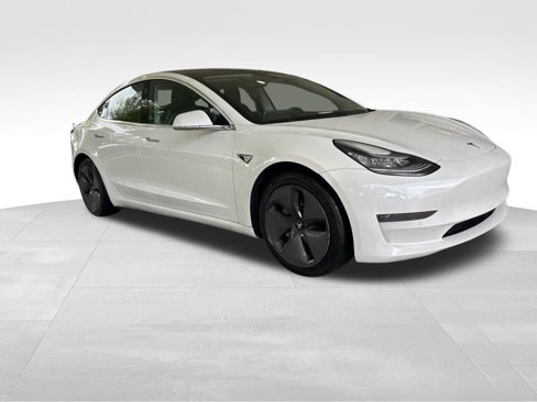 Used 2020 Tesla Model 3 image 2