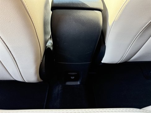 Used 2018 Ford EcoSport Titanium w/ Titanium Cold Weather Package image 28