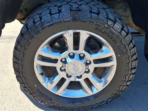 Used 2016 Chevrolet Silverado 2500 High Country w/ High Country Premium Package image 28