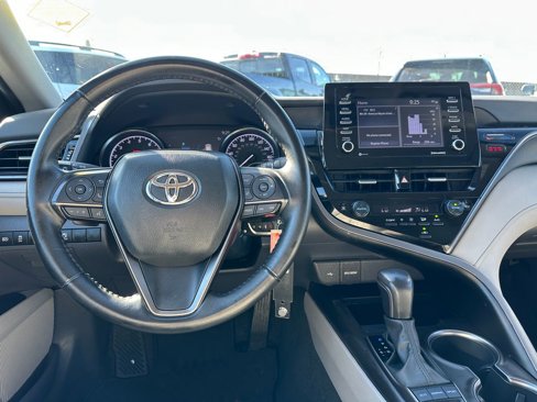 Used 2023 Toyota Camry SE image 15