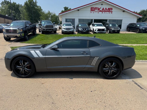 Used 2011 Chevrolet Camaro LT image 2