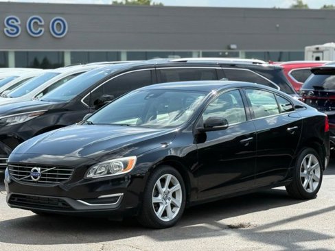 Used 2015 Volvo S60 T5 image 30