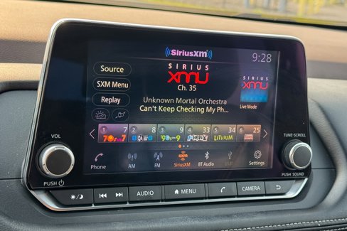 Used 2022 Nissan Rogue SV w/ SV Premium Package image 17