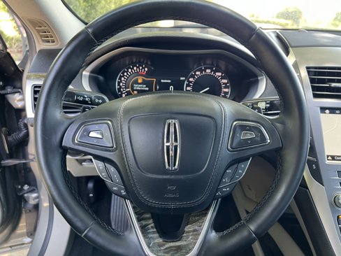 Used 2017 Lincoln MKZ Reserve w/ Technology Package image 18