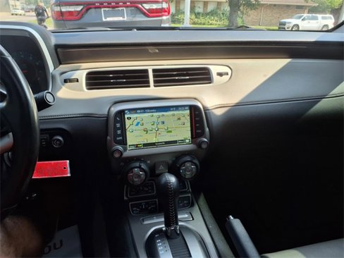 Used 2015 Chevrolet Camaro LT image 22