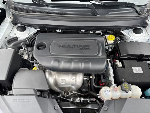 Used 2023 Jeep Cherokee Altitude Lux image 21