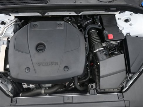 Used 2019 Volvo S90 T6 Momentum image 34