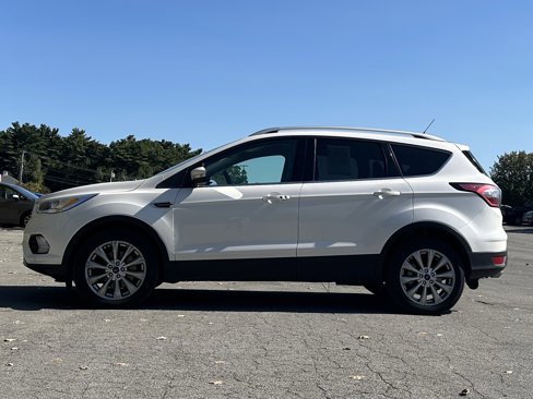 Used 2018 Ford Escape Titanium w/ Ford Safe & Smart Package image 11