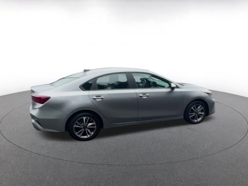 Used 2023 Kia Forte LXS image 11