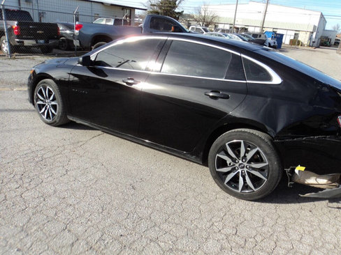 Used 2022 Chevrolet Malibu RS image 16