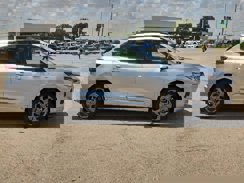 Used 2024 Ford Escape ST-Line image 5