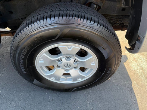 Used 2011 Toyota Tacoma 4x4 Double Cab image 42