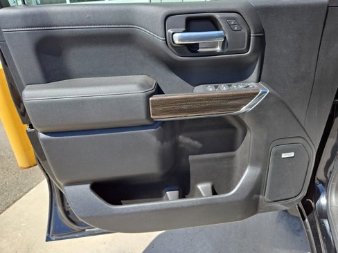 Used 2021 Chevrolet Silverado 1500 RST image 12