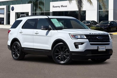 Used 2019 Ford Explorer XLT w/ Equipment Group 202A image 2