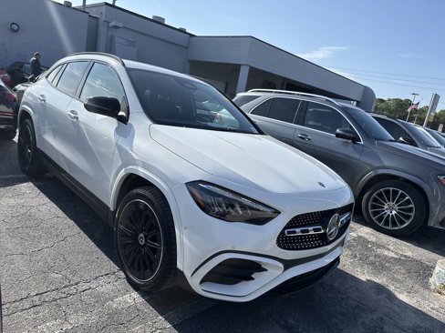 Certified 2025 Mercedes-Benz GLA 250 image 1