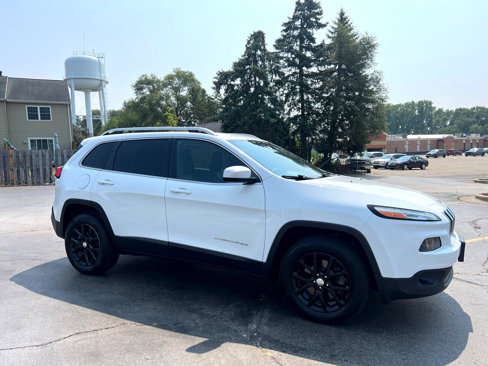 Used 2014 Jeep Cherokee Latitude w/ Cold Weather Group image 10