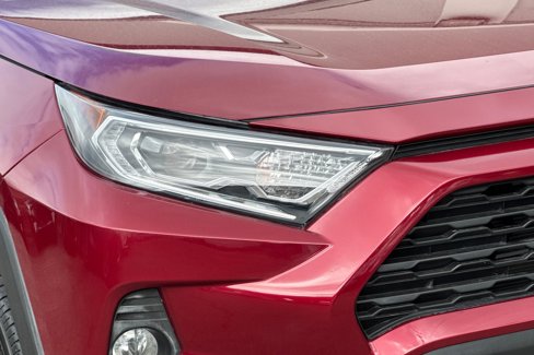 Used 2021 Toyota RAV4 XLE image 11