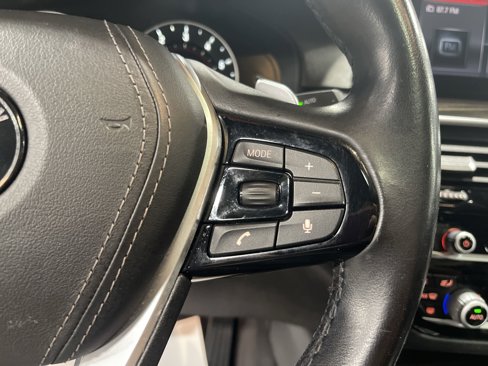 Used 2019 BMW 530i xDrive w/ Convenience Package image 19