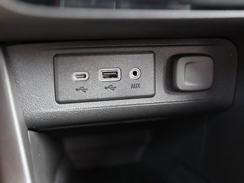 Used 2022 Buick Encore GX Preferred w/ Cold Weather Comfort Package image 26