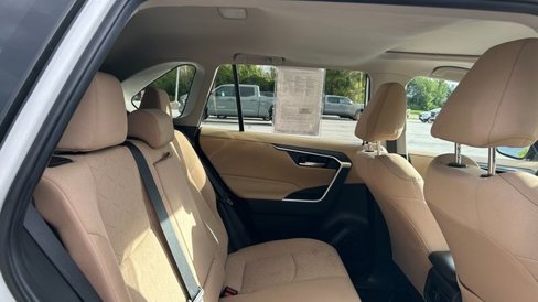 Used 2023 Toyota RAV4 XLE image 38