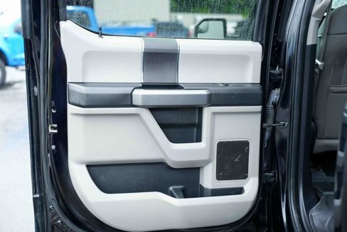 Used 2017 Ford F150 XLT image 17