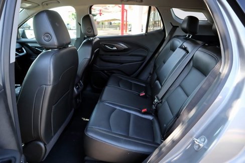 Used 2024 GMC Terrain SLT image 27