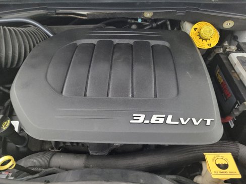 Used 2017 Dodge Grand Caravan SXT image 30
