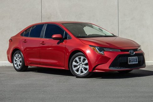 Used 2021 Toyota Corolla LE image 16