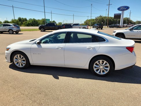 Used 2024 Chevrolet Malibu LT image 2