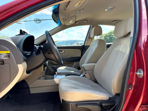 Used 2009 Hyundai Elantra GLS image 11
