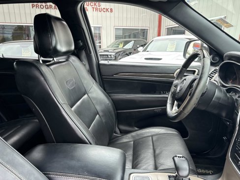 Used 2014 Jeep Grand Cherokee Overland w/ Advanced Technology Group image 10