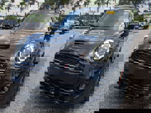 Used 2021 MINI Cooper S image 9