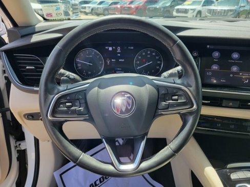 Certified 2021 Buick Envision Avenir w/ Technology Package II image 12