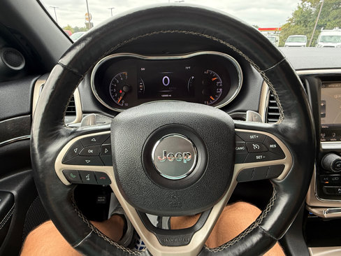 Used 2017 Jeep Grand Cherokee Limited image 24