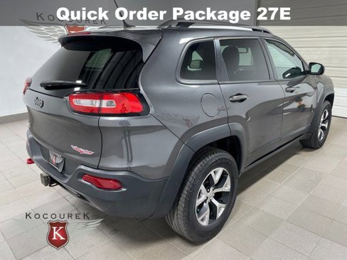 Used 2014 Jeep Cherokee Trailhawk w/ Leather Interior Group image 7