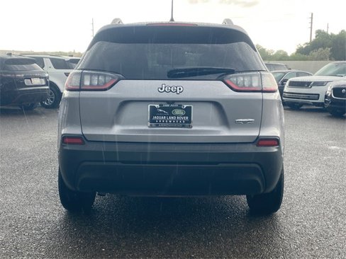 Used 2019 Jeep Cherokee Latitude Plus w/ Comfort/Convenience Group image 28