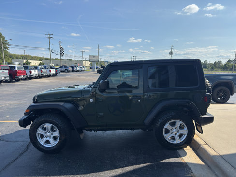 Used 2021 Jeep Wrangler Sport S image 8