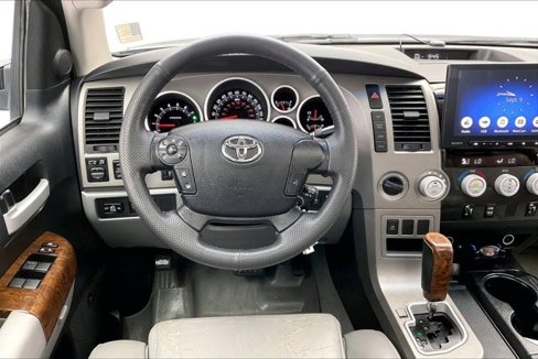 Used 2010 Toyota Tundra Limited image 4