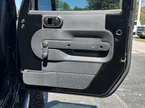 Used 2009 Jeep Wrangler X image 10