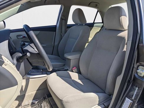 Used 2013 Toyota Corolla LE image 15