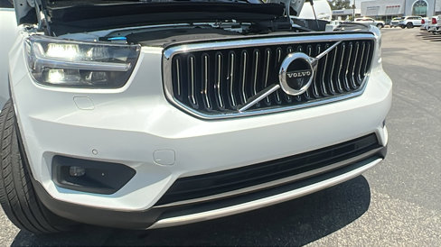 Used 2022 Volvo XC40 T4 Inscription w/ Advanced Package image 11